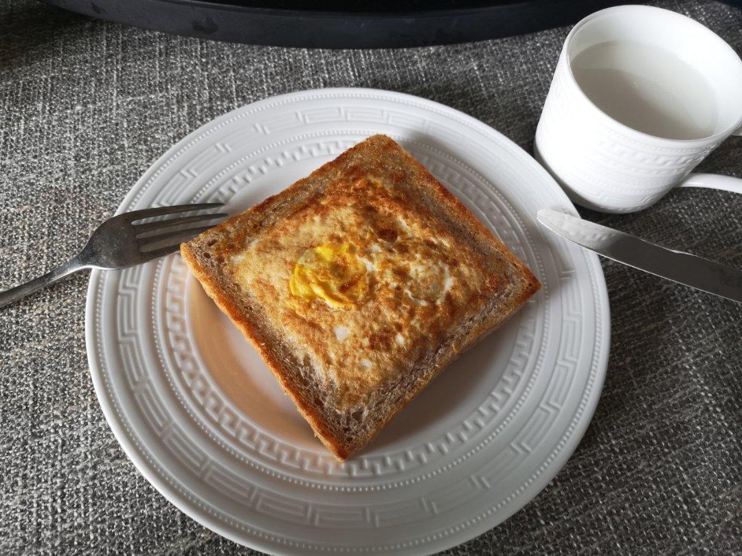 吐司煎蛋