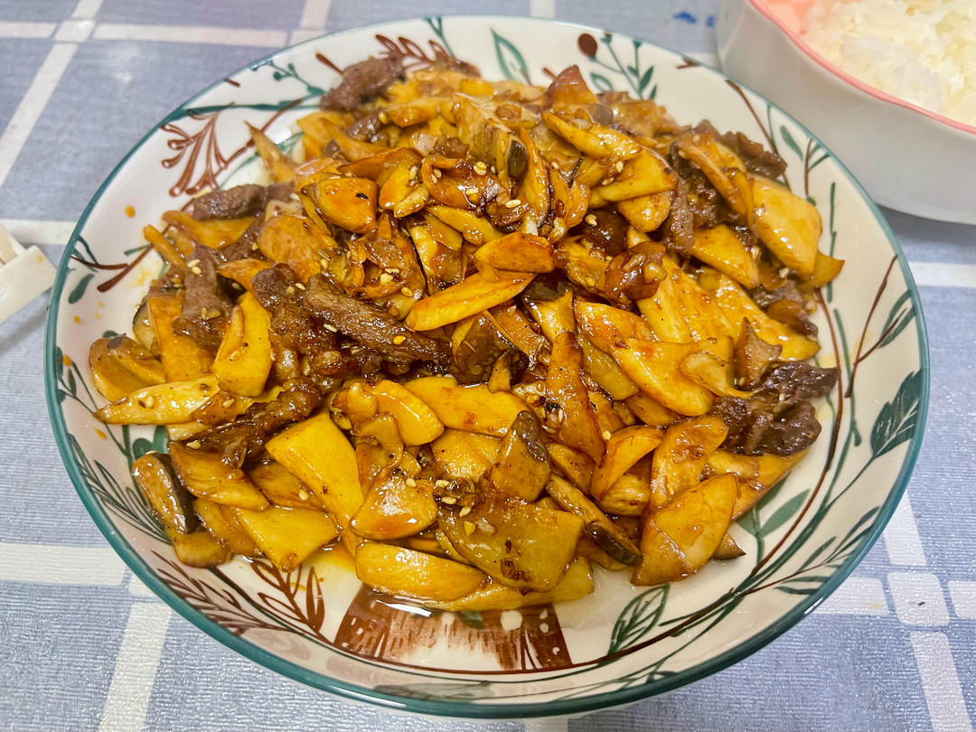 黑胡椒杏鲍菇牛肉粒