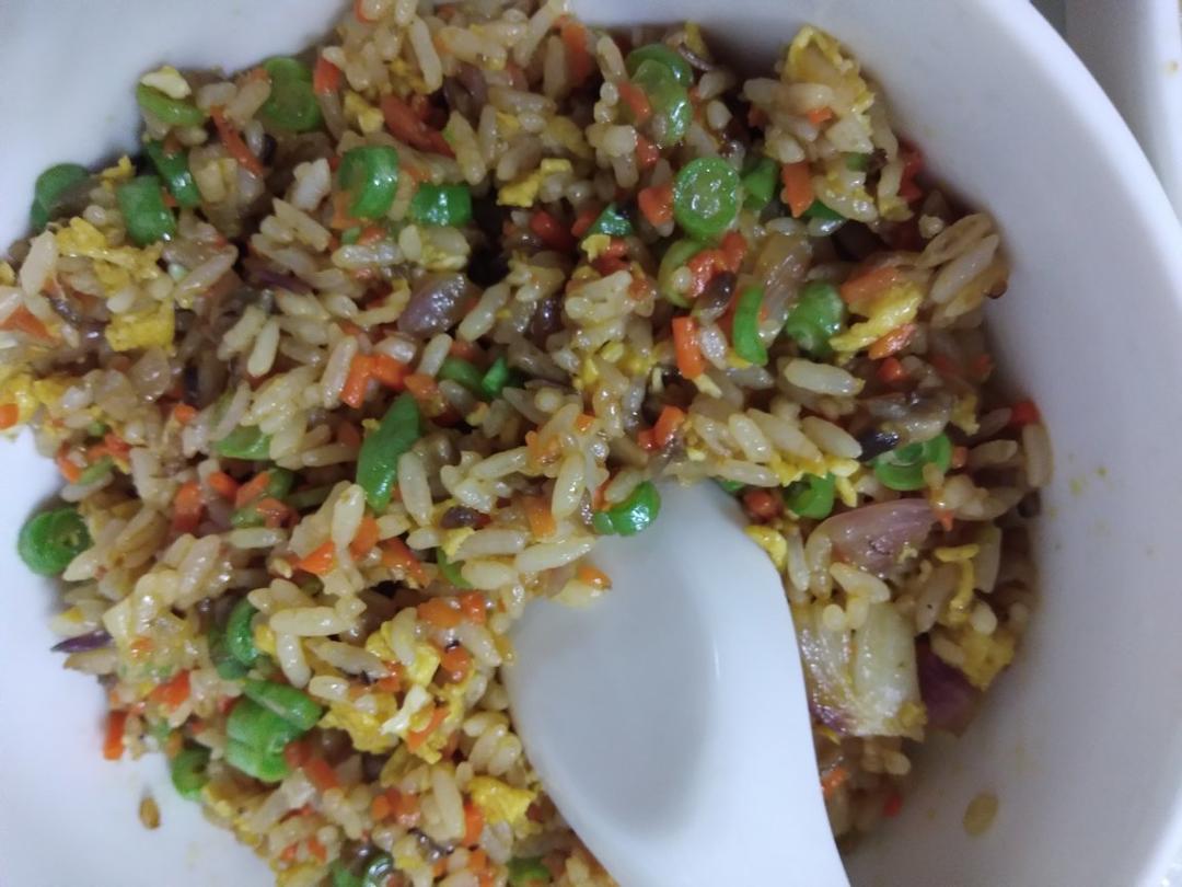 妈妈的蚝油炒饭