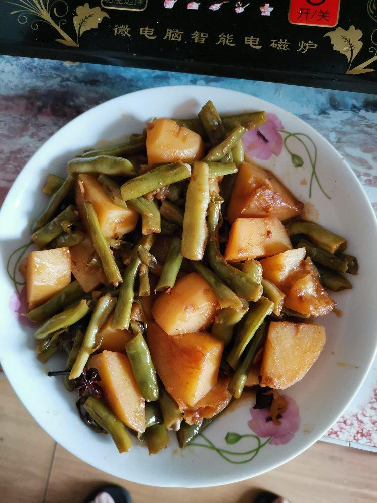 土豆炖豆角