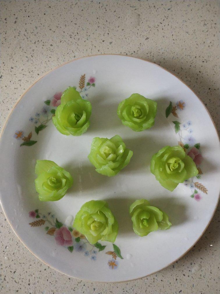 平淡的心罗培平做的摆盘青菜花