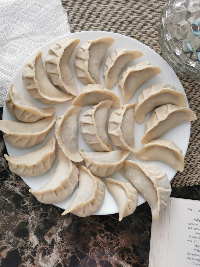 手工揉面三分钟，又韧又薄又好包的饺子皮