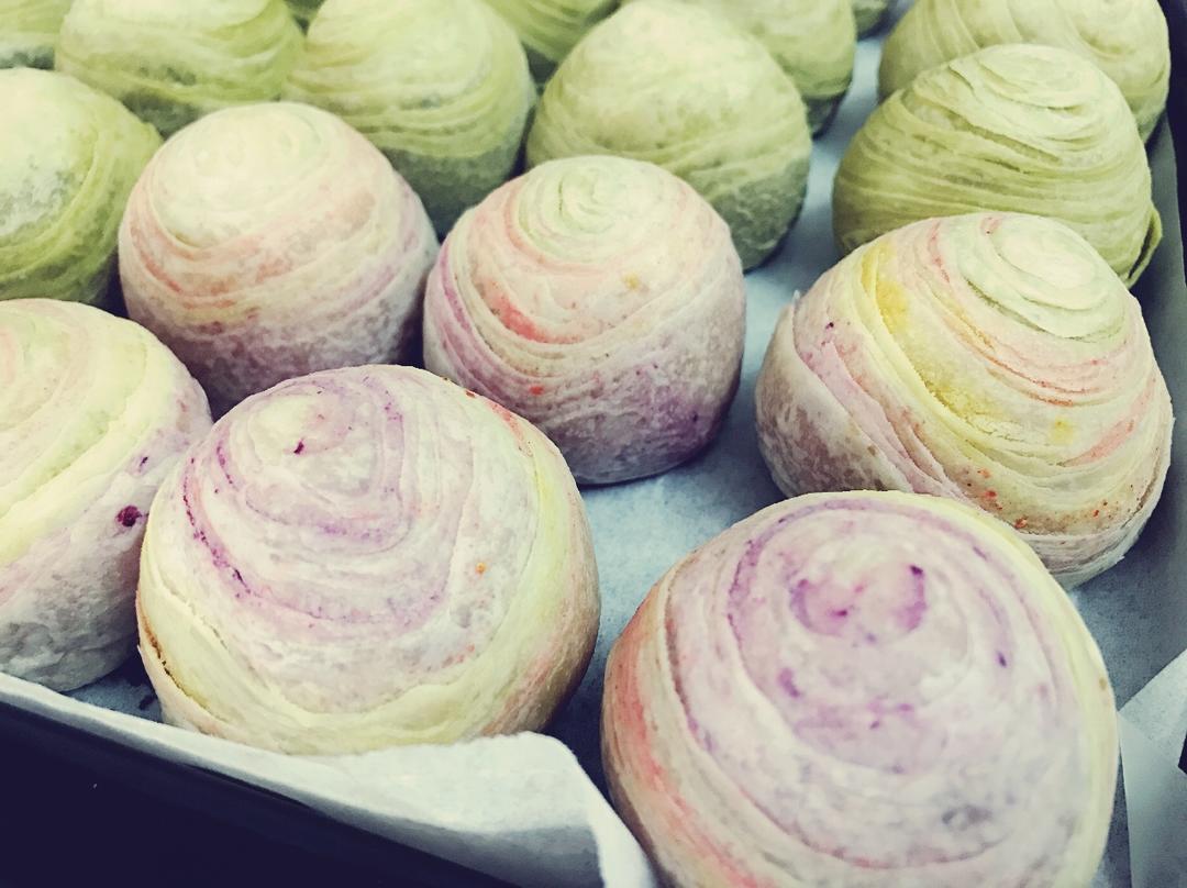 彩虹蛋黄酥（独角兽蛋黄酥）