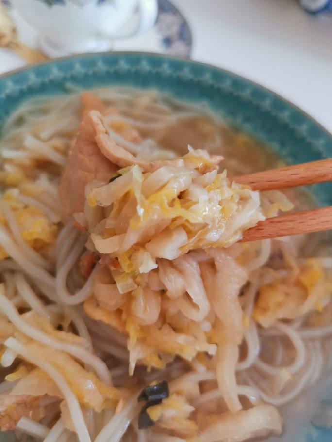 东北酸菜白肉