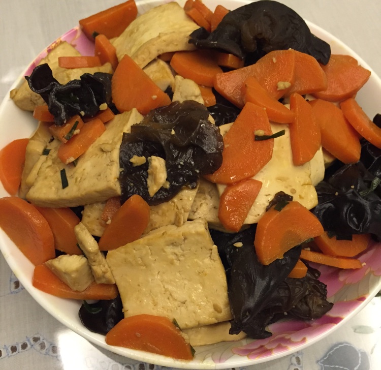 千叶豆腐烧木耳