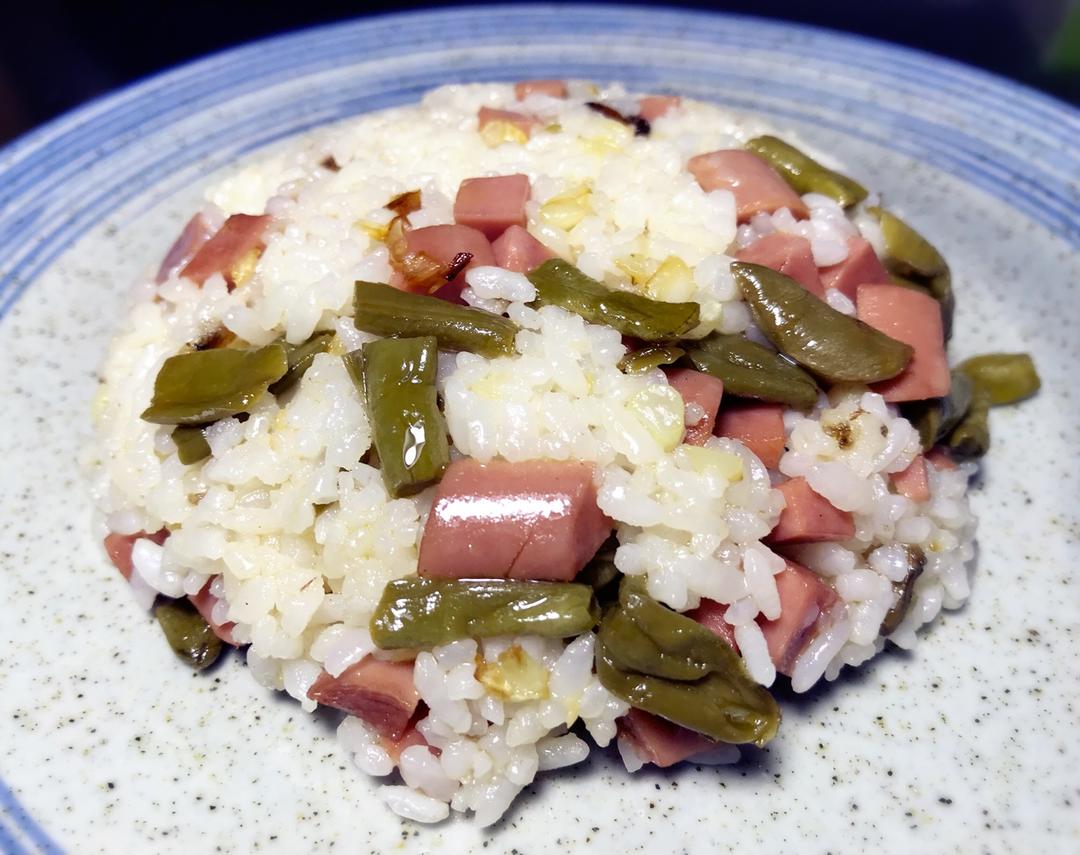 酸豆角炒饭