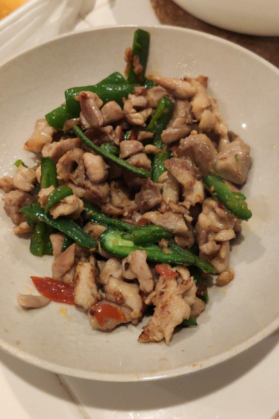 青椒炒鸡腿肉（大厨级别）