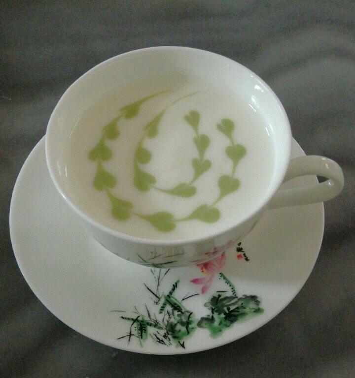 酸奶拉花的做法