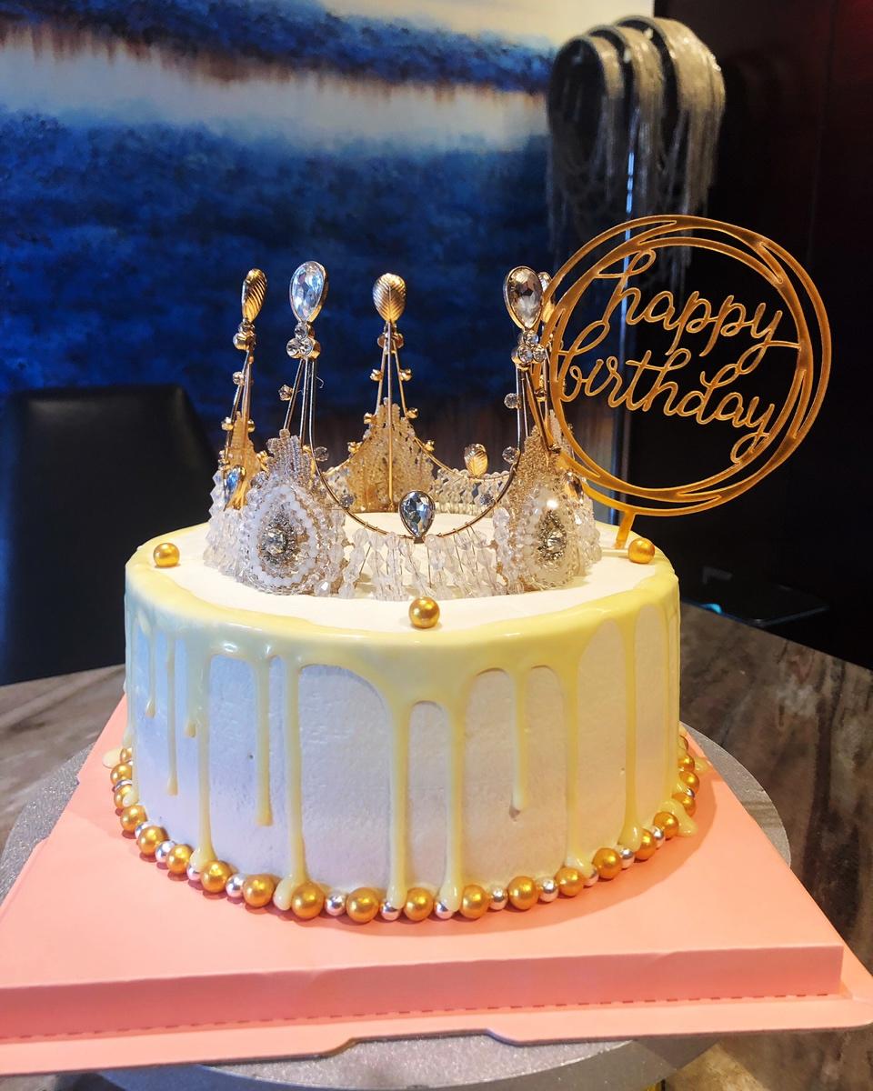 8寸皇冠蛋糕