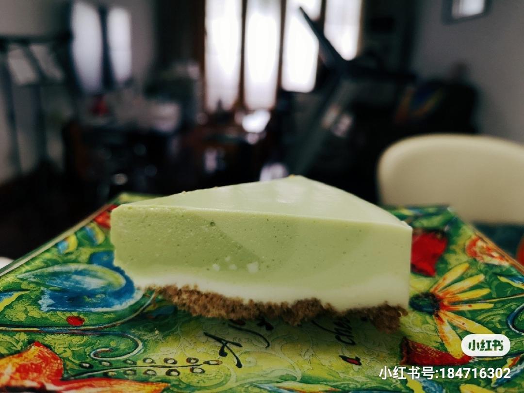 渐变抹茶慕斯蛋糕：我Amanda带着既美又作的抹茶甜点又来了！【曼食慢语】