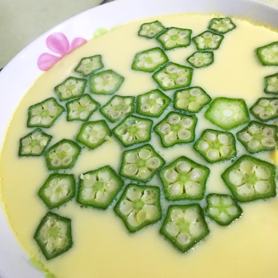 颜值控-做一朵开在碗里的花秋葵蒸水蛋