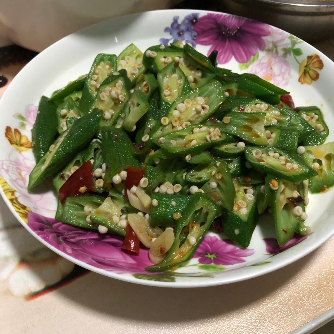 辣椒炒秋葵