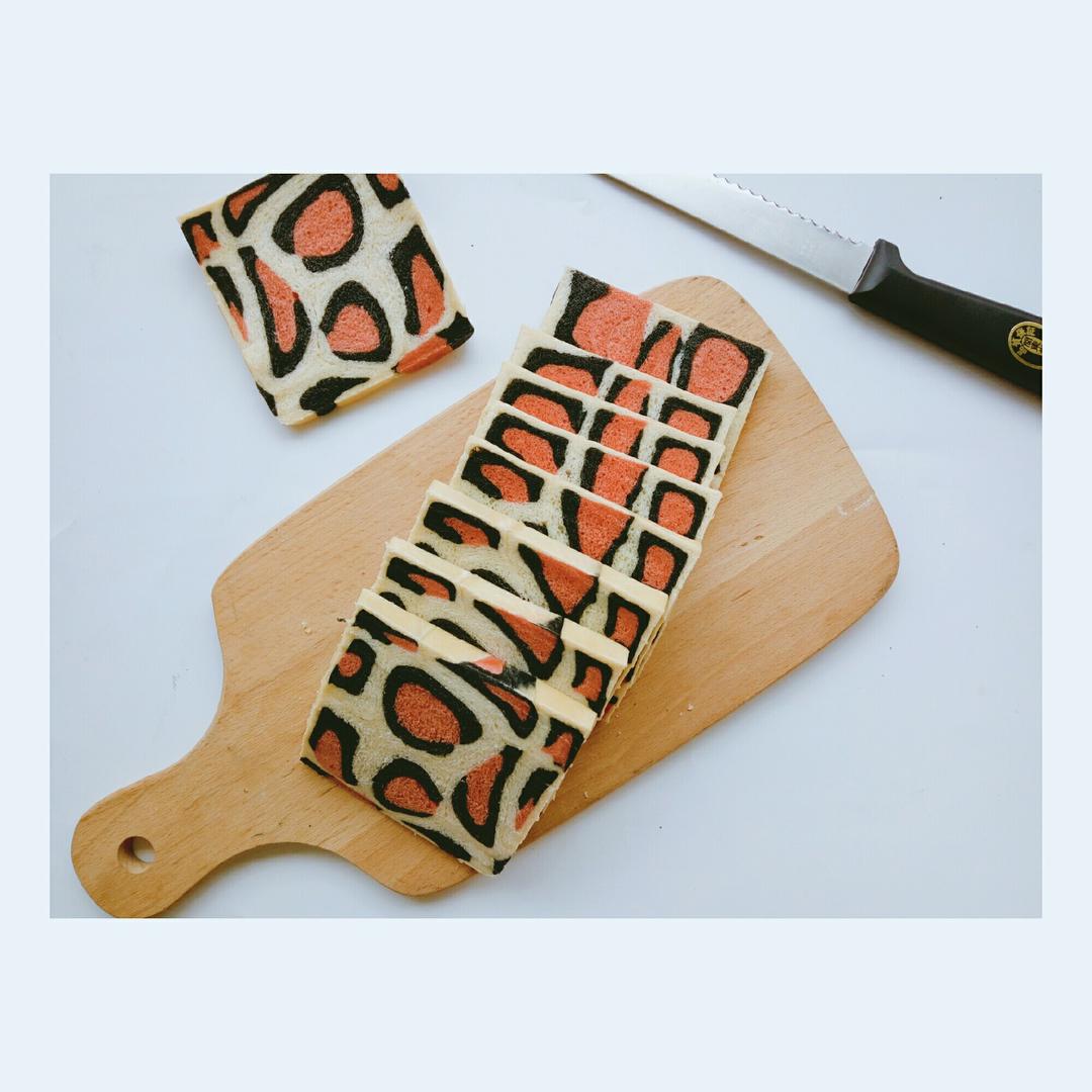 棉花糖豹纹吐司