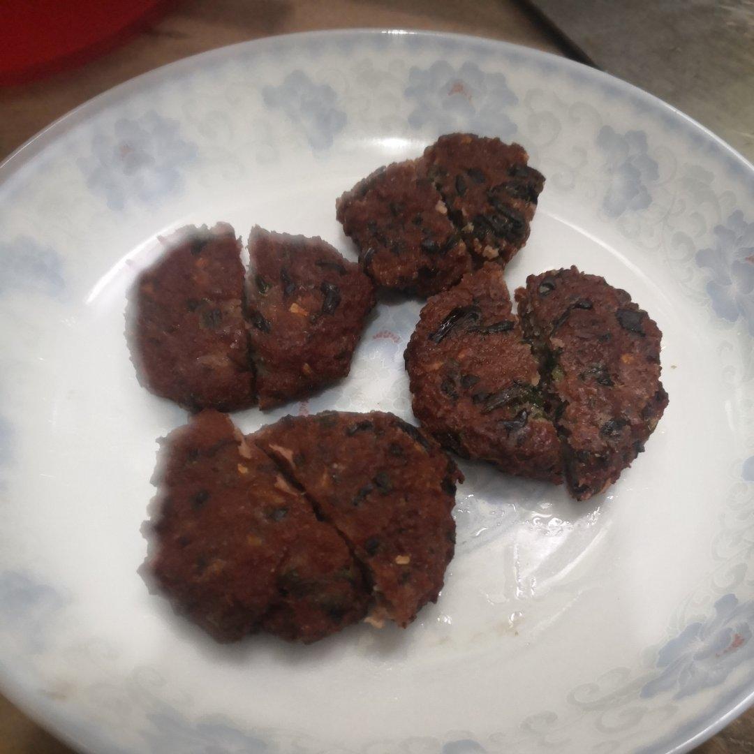 鲜嫩多汁牛肉饼
