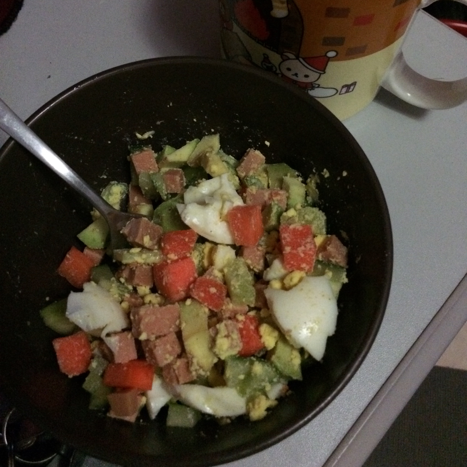 牛油果青瓜火腿肠鸡蛋沙律