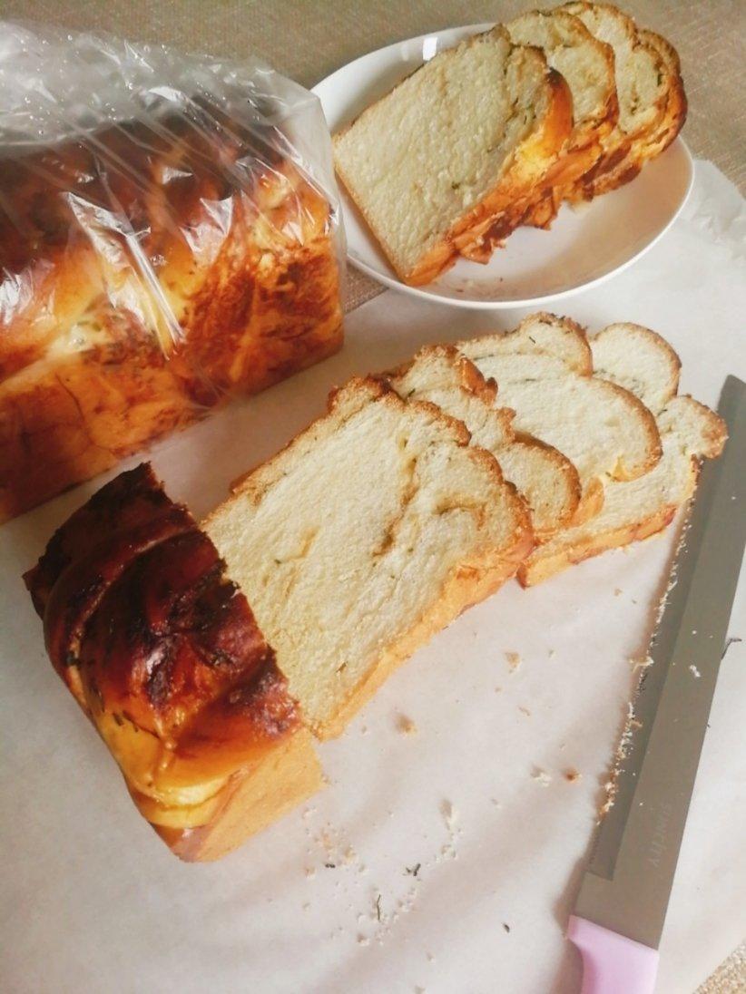 香葱肉松手撕吐司