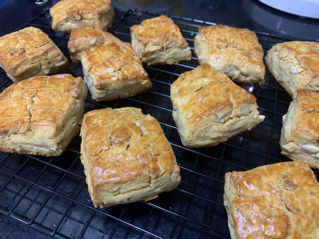 咖啡坚果可可奶油司康🤎让人上瘾的苦与甜