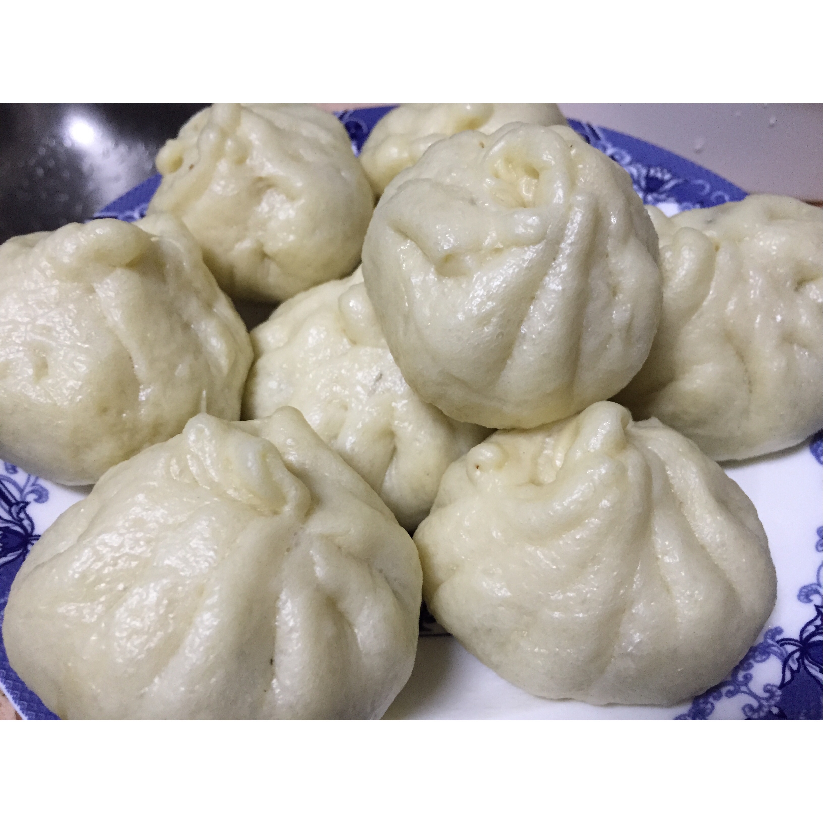 酱肉包子