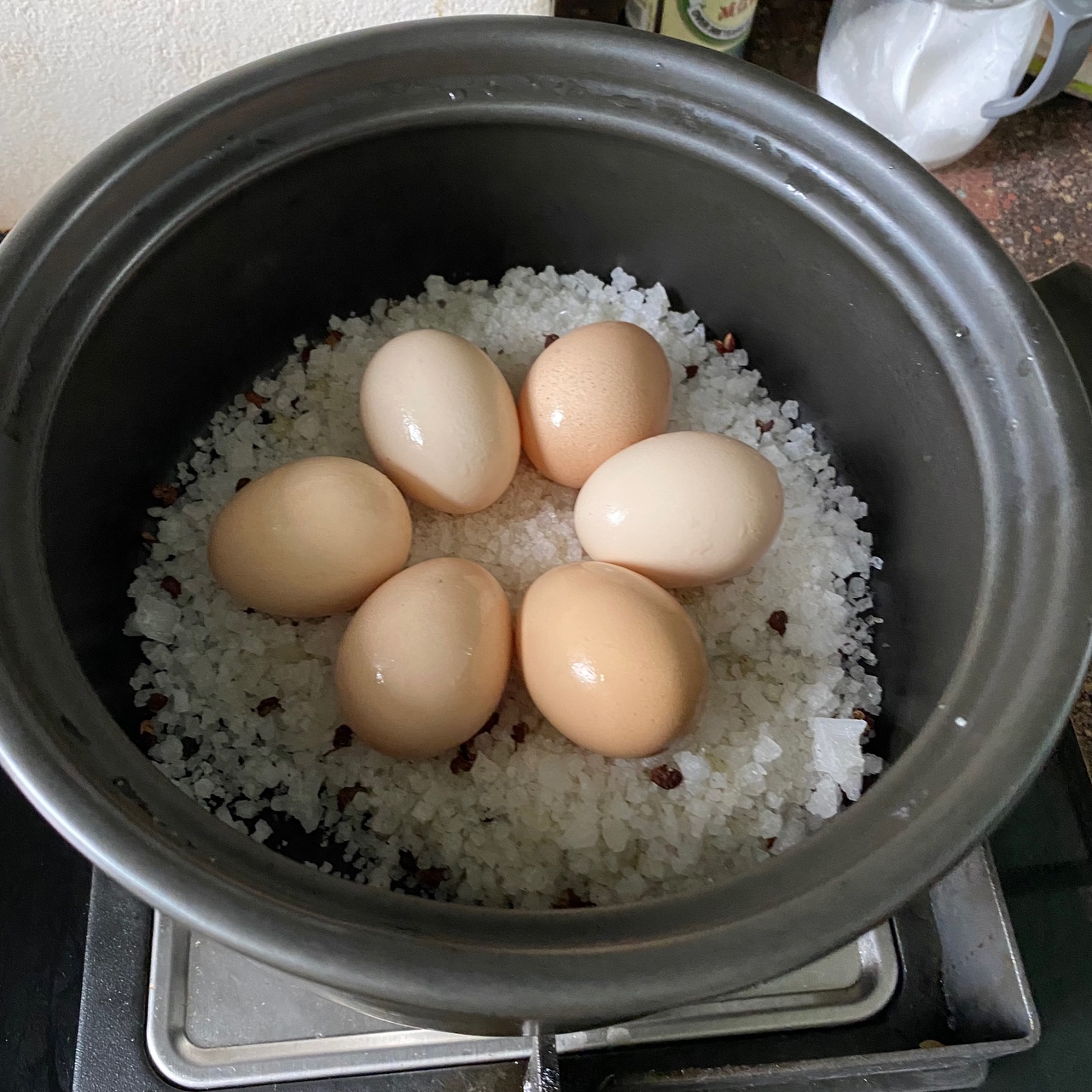 香喷喷有手就能做的盐焗蛋的做法 步骤5