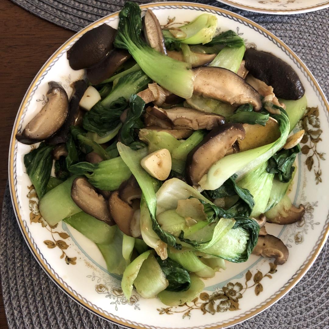 简易版香菇扒油菜