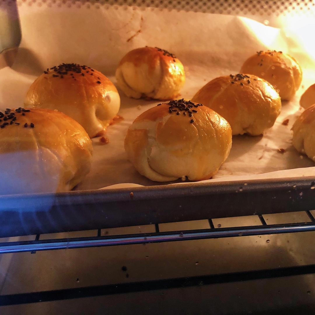 蛋黄酥酥酥（超级奶香黄油版）