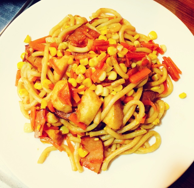 蚝油培根午餐肉炒乌冬