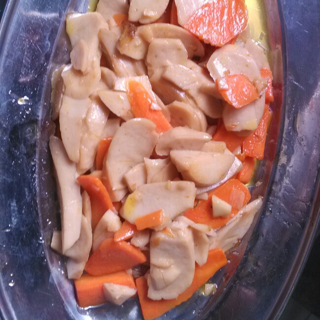 胡萝卜香干炒肉片