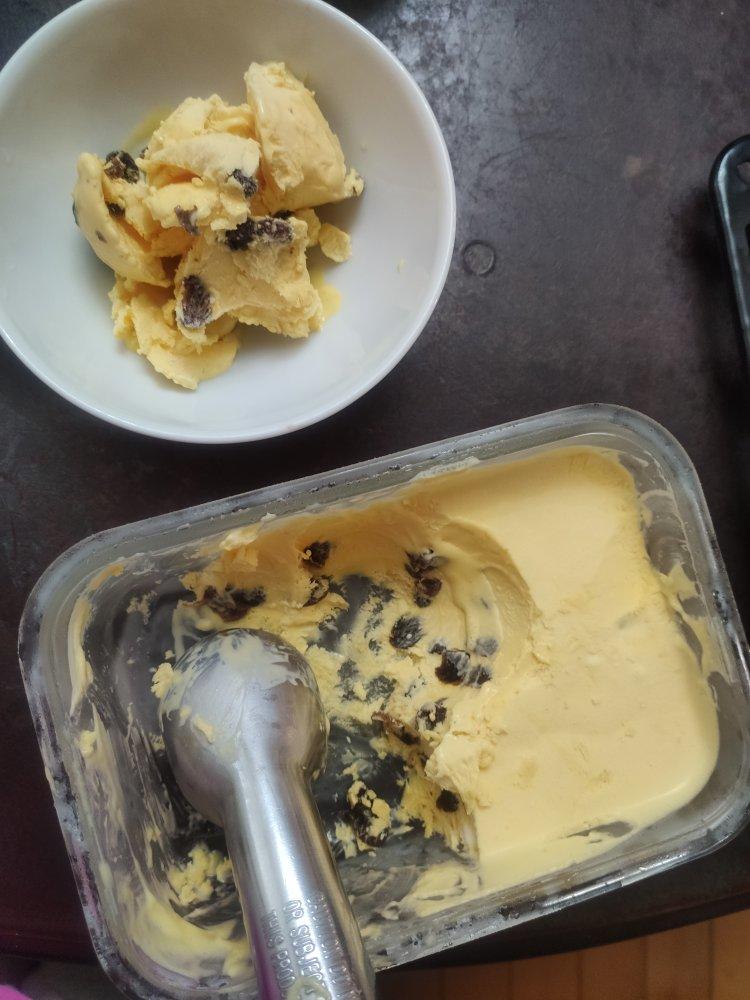 朗姆黑加仑冰淇淋 Rum Raisin Ice cream