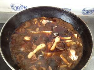 香辣菌菇鱼煲的做法 步骤10