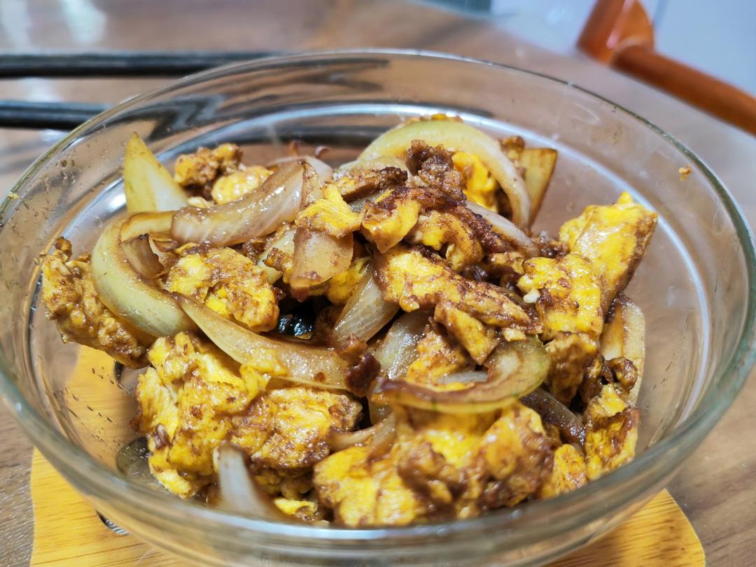 降压防癌的好食材  洋葱炒鸡蛋