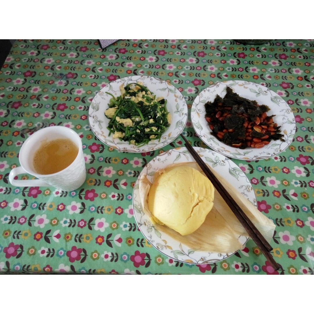 菠菜炒鸡蛋