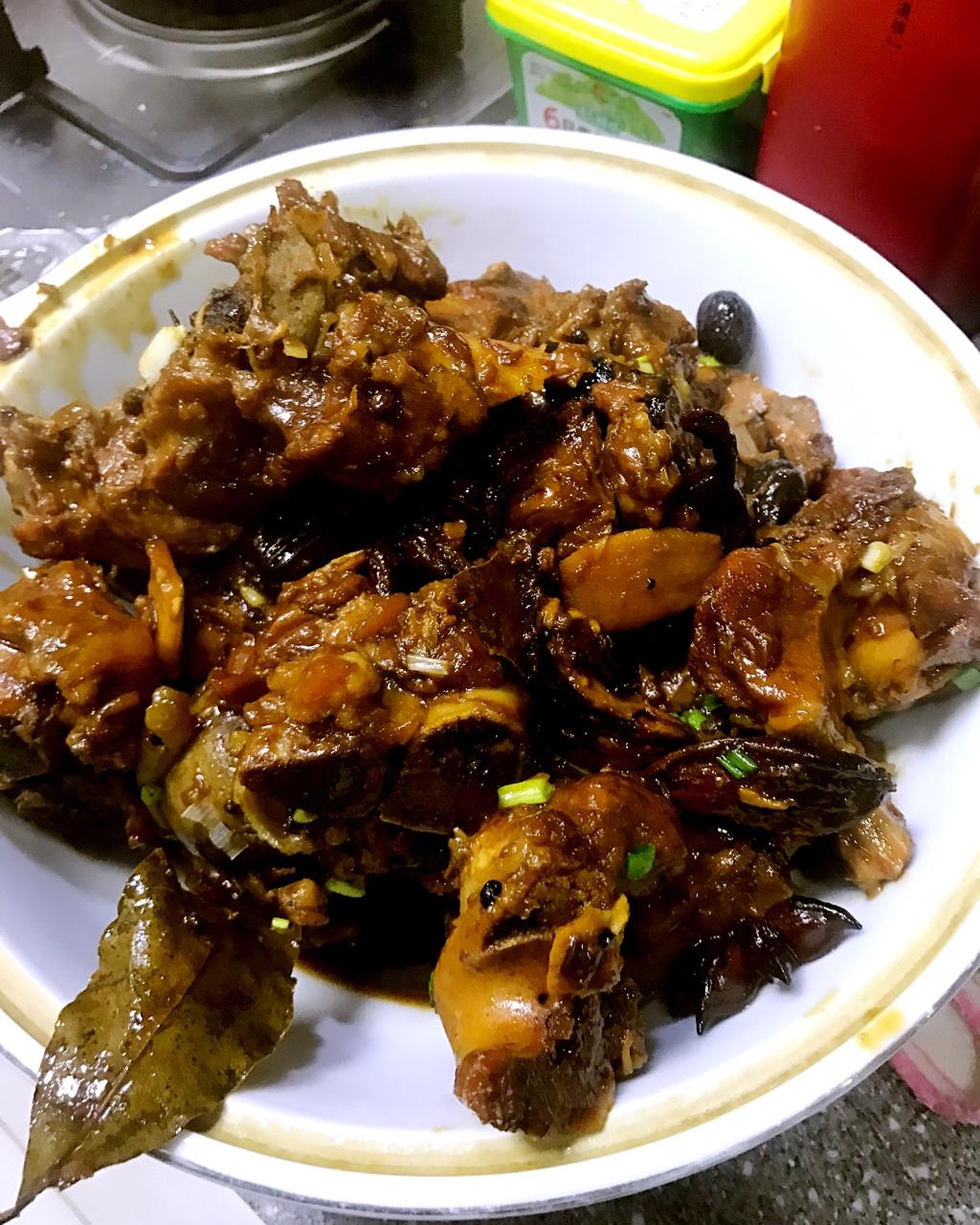 【酱大骨】