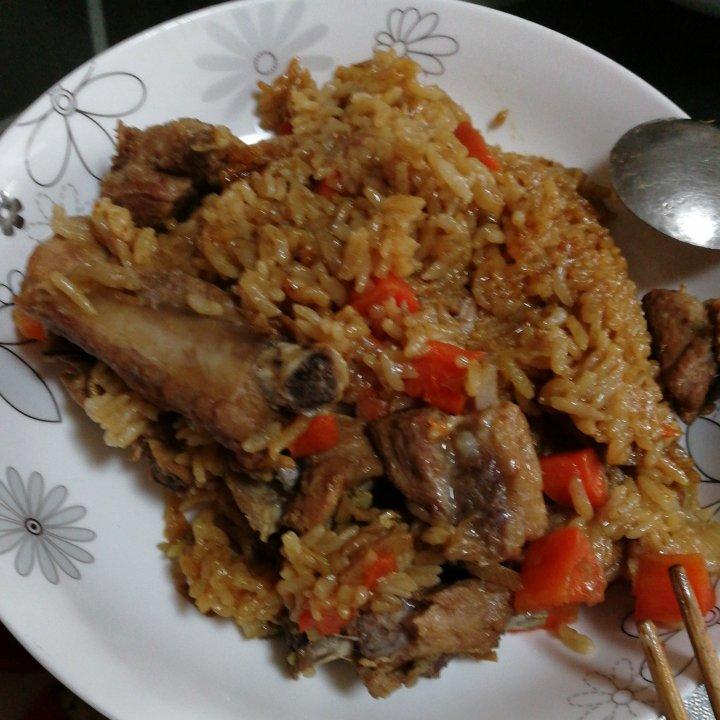 喷香排骨焖饭（爆好吃）