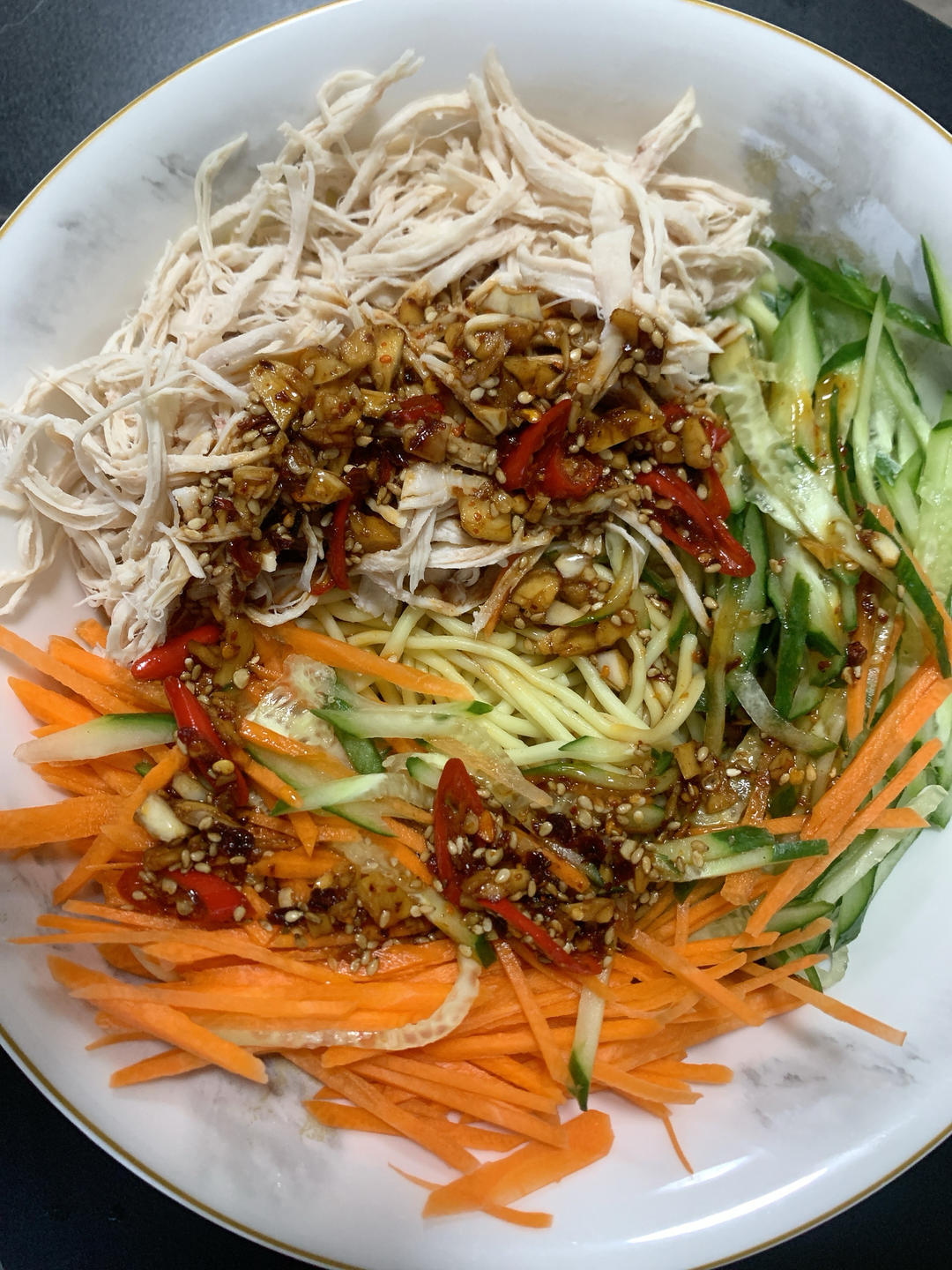 🥒鸡丝凉面