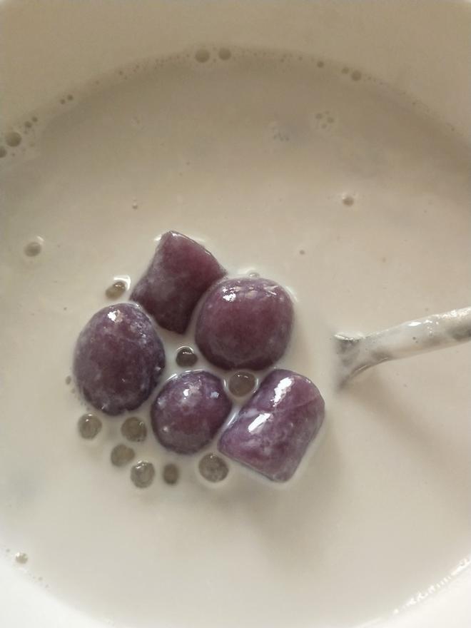【简单版】牛奶西米露紫薯圆糖水的做法