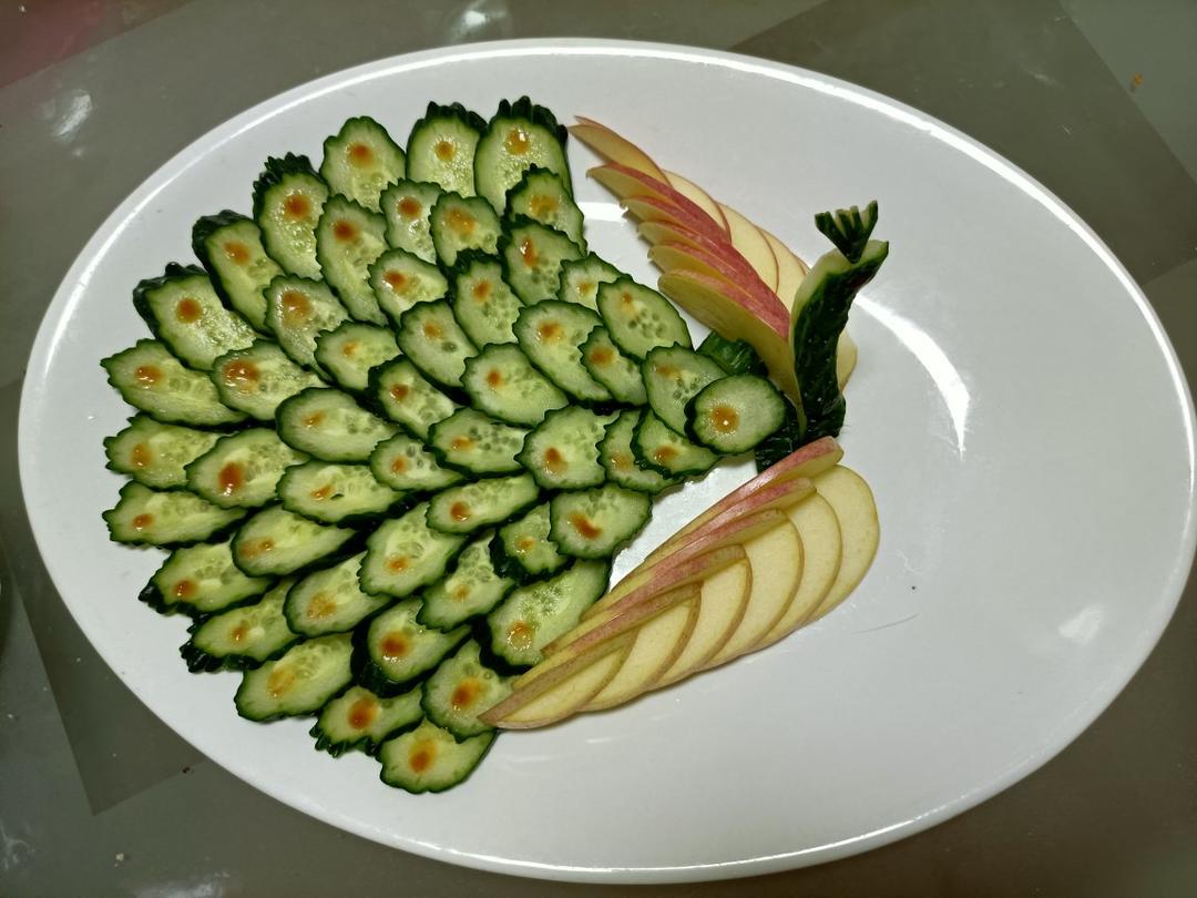 花花的铁粉做的黄瓜创意摆盘