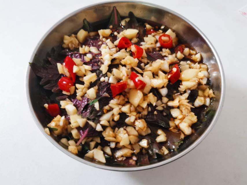 解腻小菜—凉拌紫苏| 健康·三餐