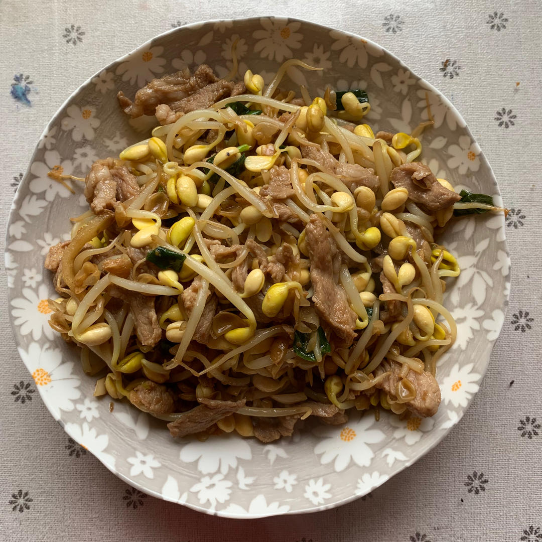 黄豆芽炒肉丝