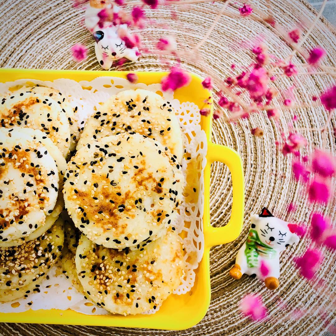 山药芝麻糕/山药芝麻糕小饼/简单快手早餐点心的做法