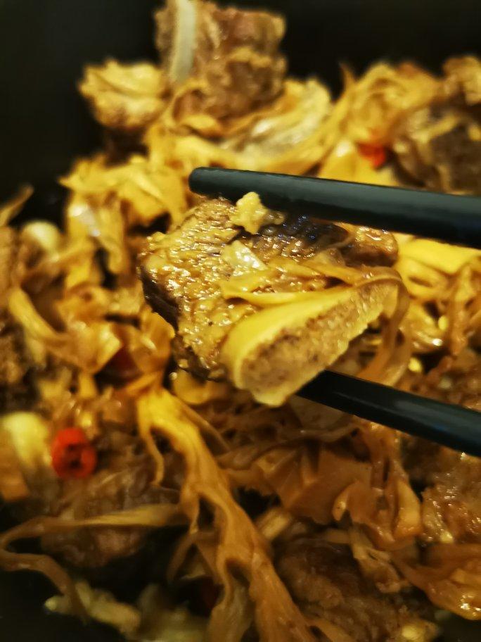 笋干烧排骨
