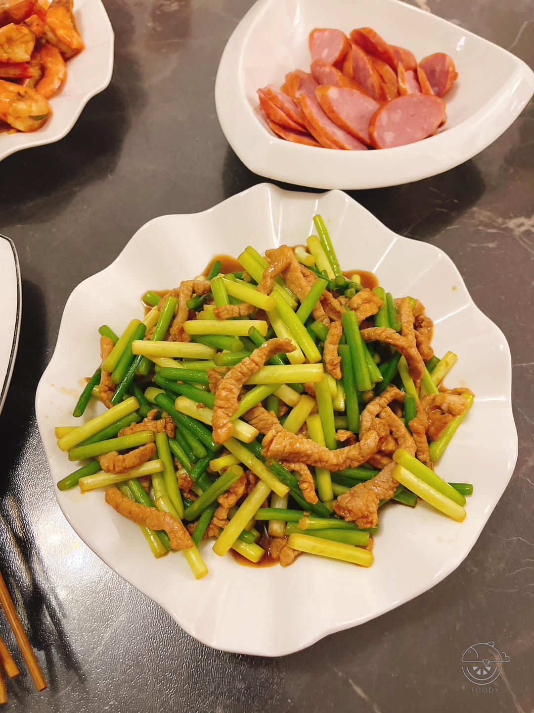 简单易做的下饭菜－蒜苔炒肉