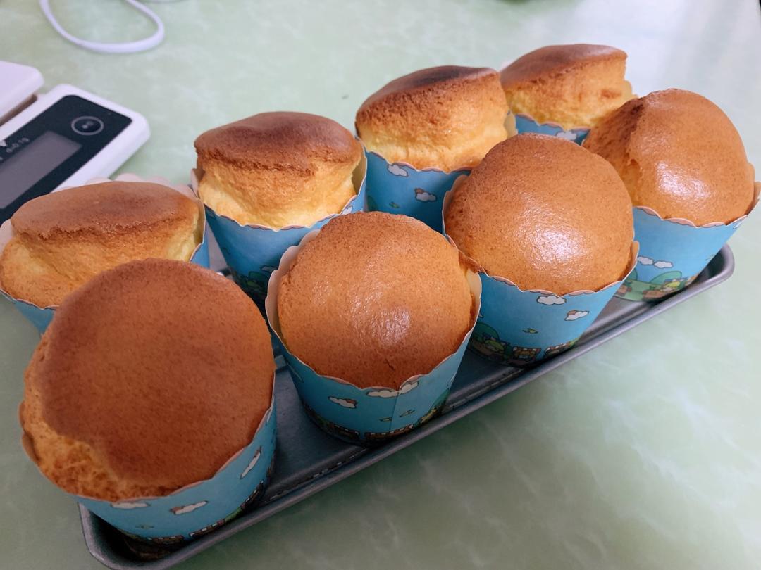 纸杯蛋糕 8寸戚风蛋糕的量