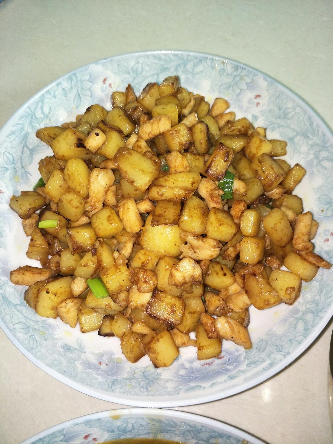 一道怎么做都好吃的干煎土豆鸡丁（红烧，咖喱，椒盐，孜然）