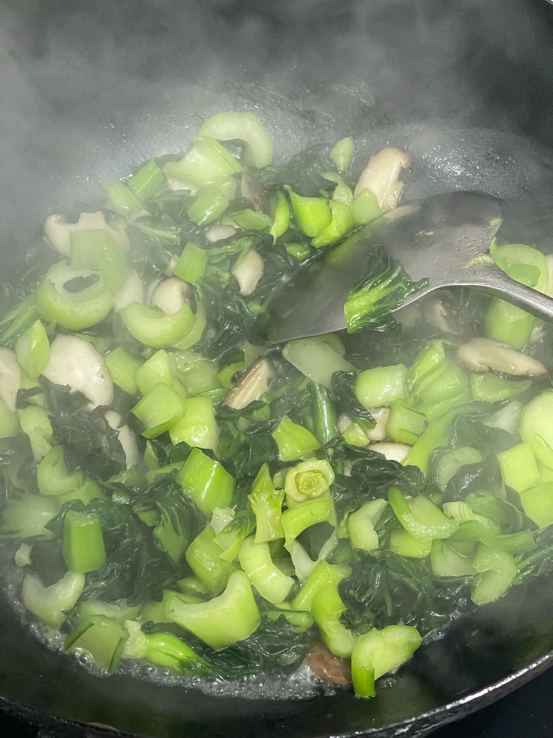 油水煎法香菇炒青菜