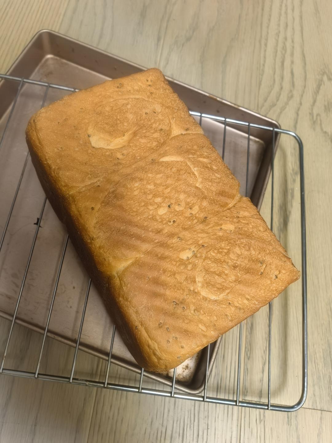 非常软的吐司面包，面包机揉面版（主要不用二次发酵）