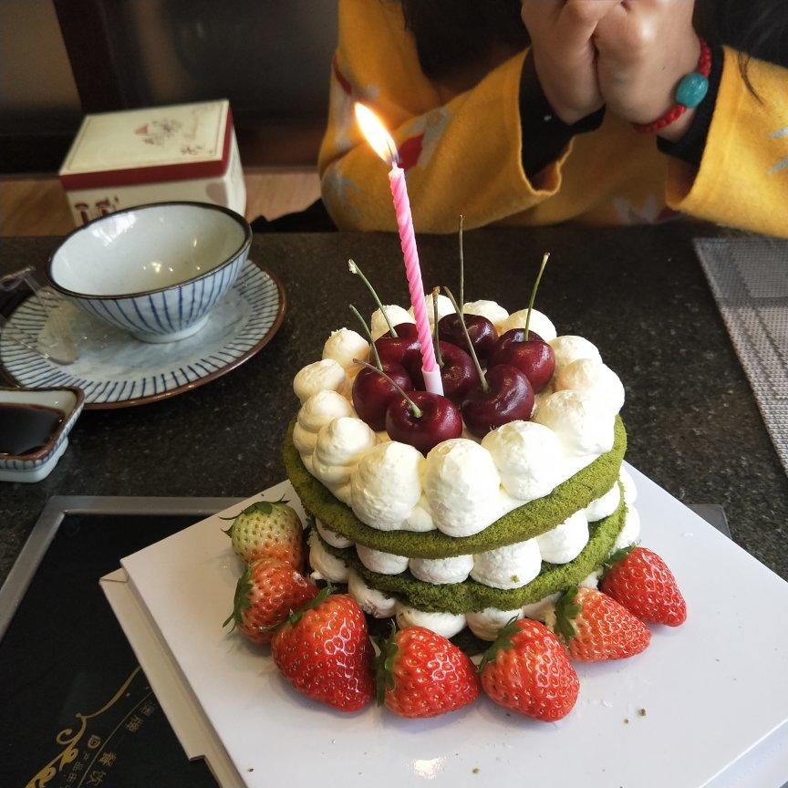 六寸抹茶戚风蛋糕