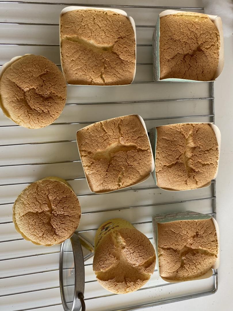 纸杯蛋糕 8寸戚风蛋糕的量