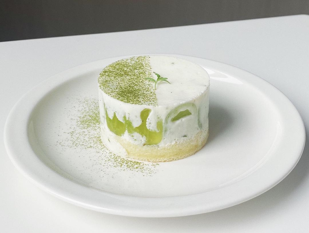 青柠青提慕斯蛋糕