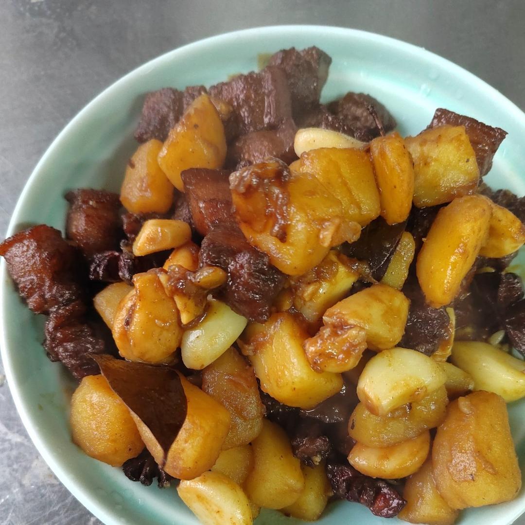 红烧肉炖土豆（丝毫不腻）