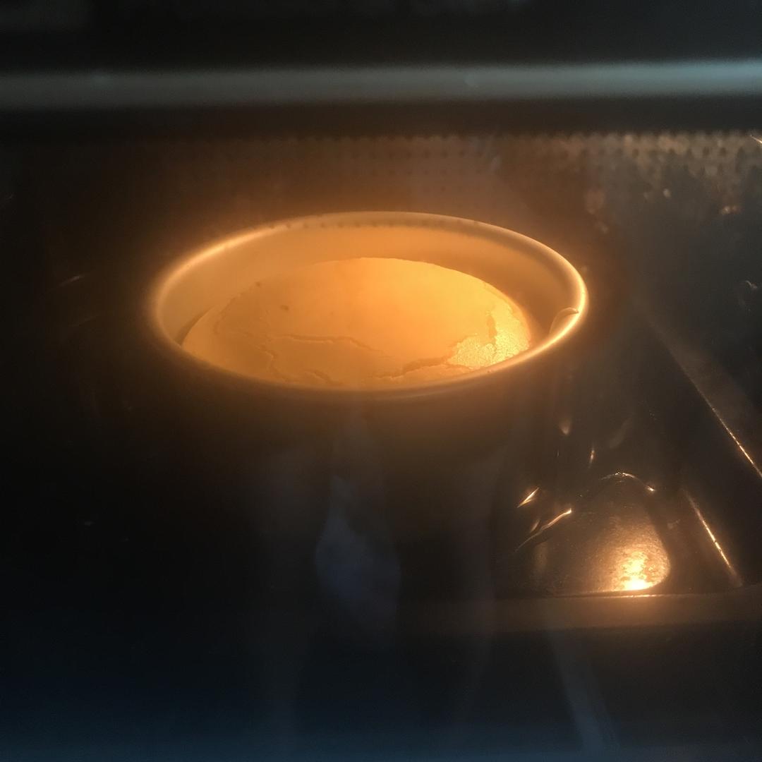 不开裂不回缩不掉皮的酸奶水浴法蛋糕